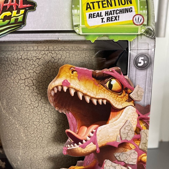 Jurassic World Primal Hatch T. Rex Tyrannosaurus Rex Dinosaur Baby Egg Toy NIB - Picture 2 of 12